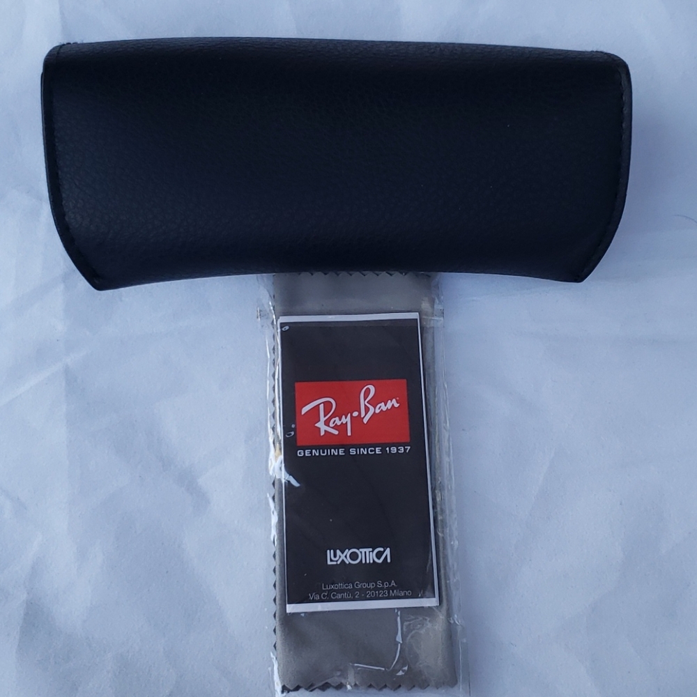 Ray-Ban Case with Cloth - Picture 3 of 5
